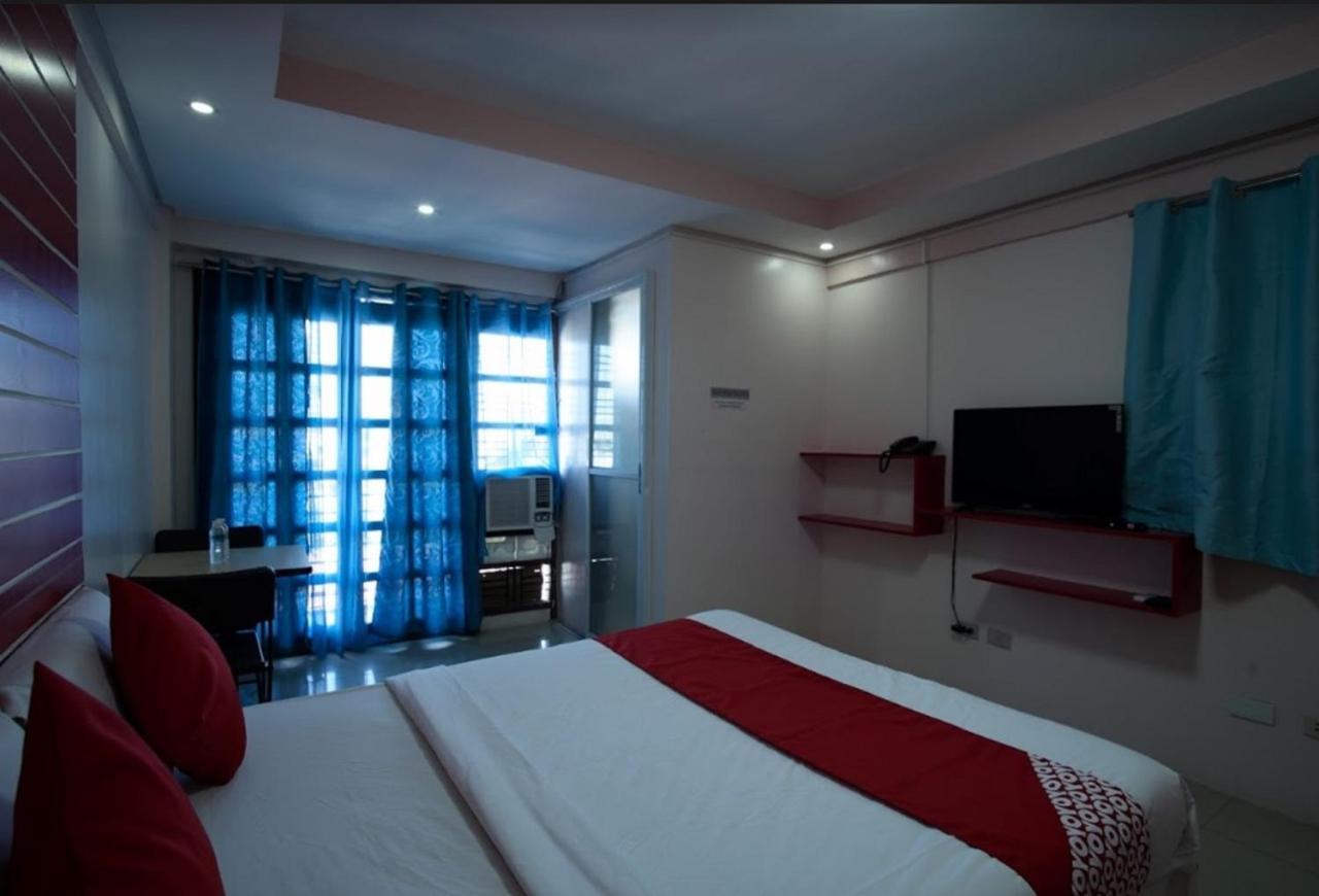 Hotel Oyo 160 D'builders Phase 1